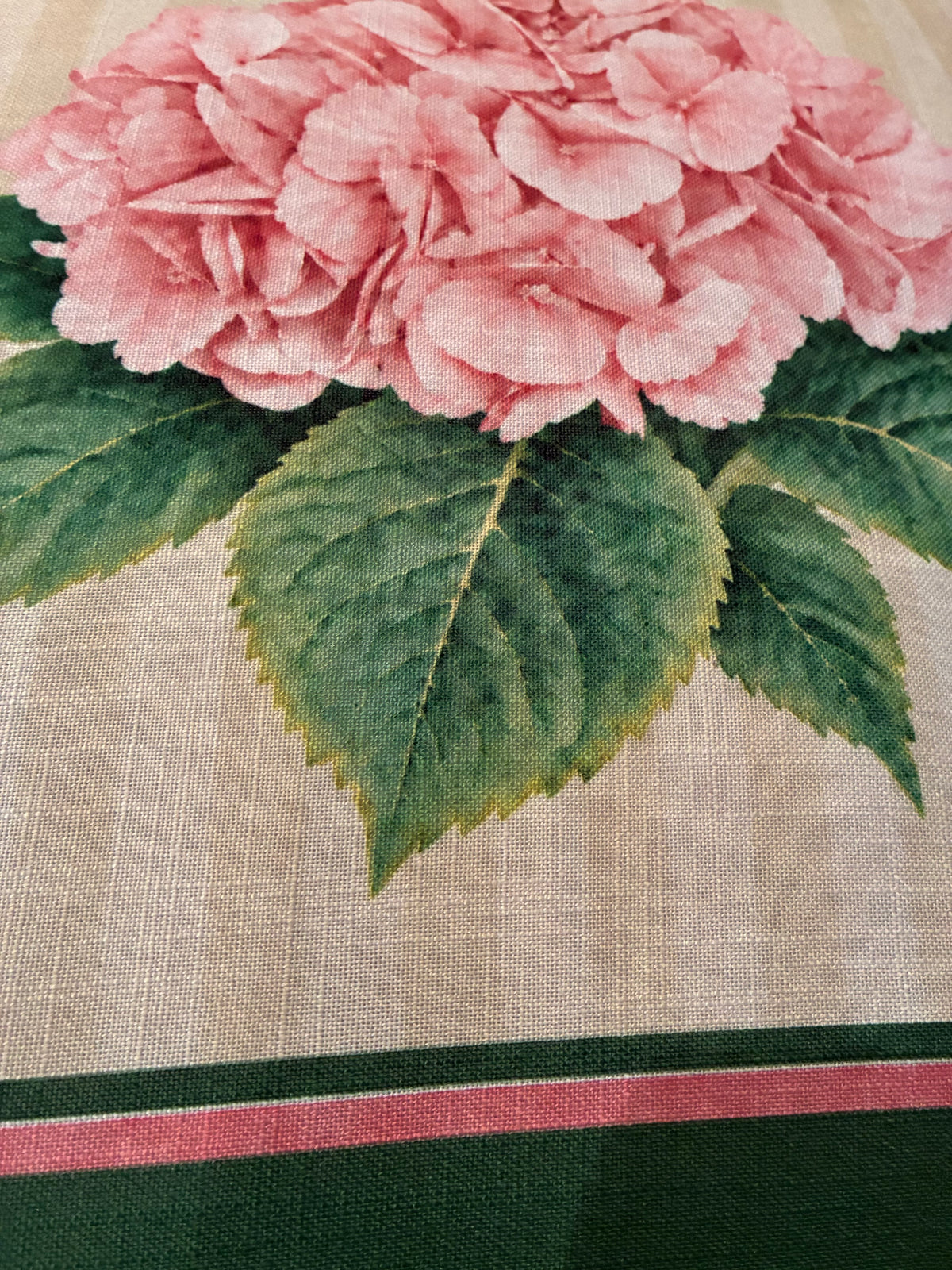 Dekokissen grün mit Hortensie