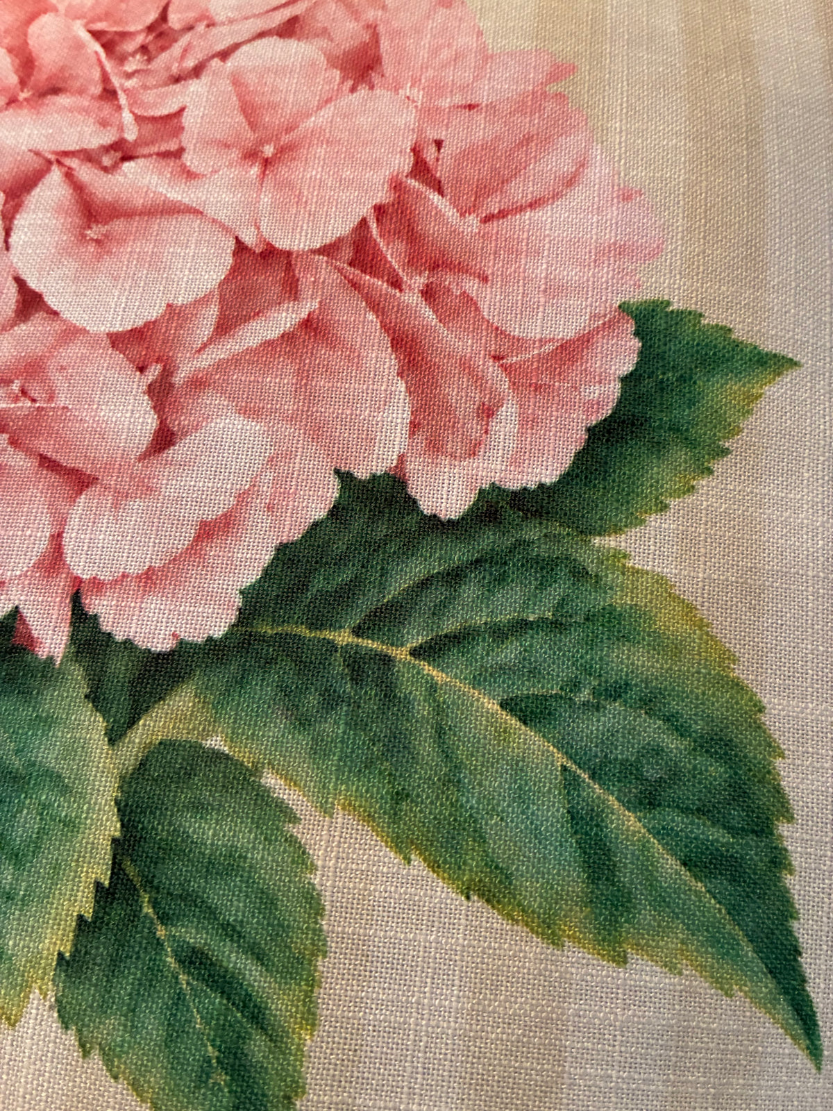 Dekokissen grün mit Hortensie